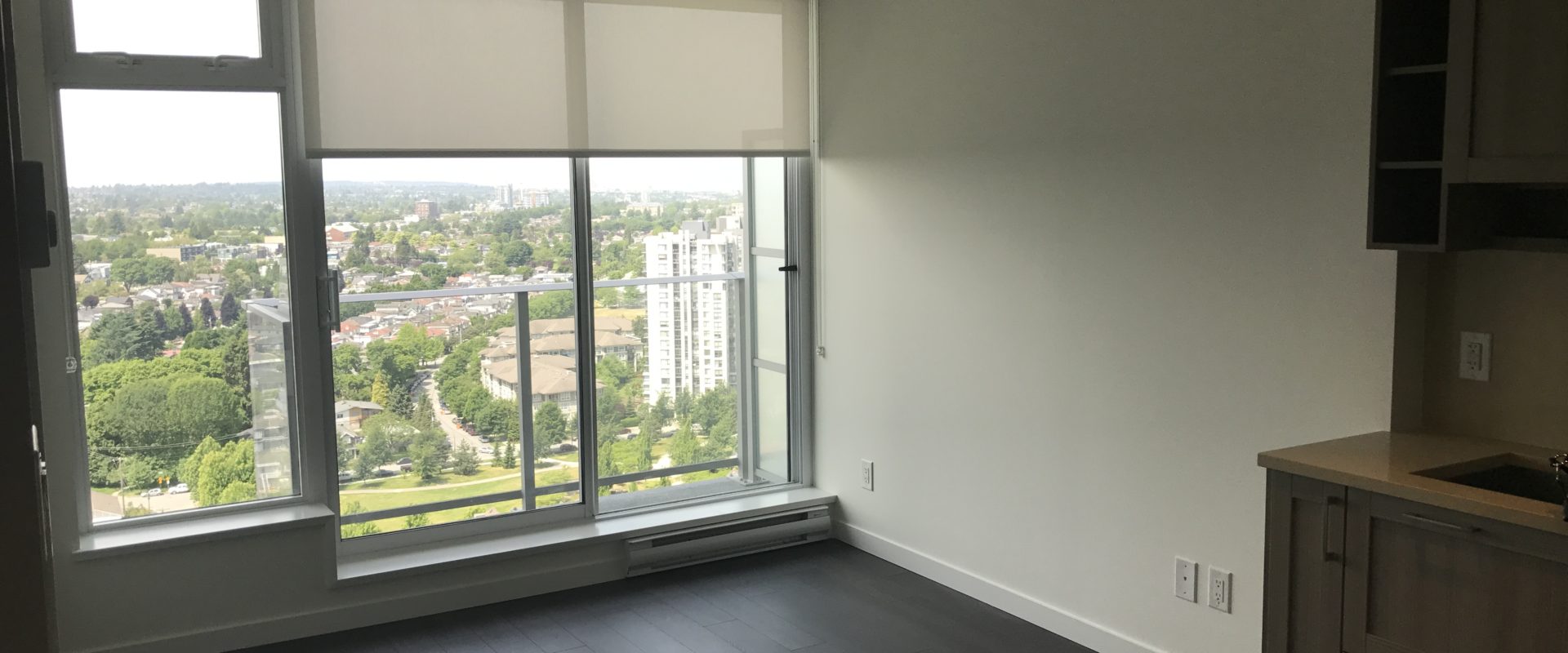 Brand New 1 bdrm+Den High Rise condo with Great views (Vancouver East)