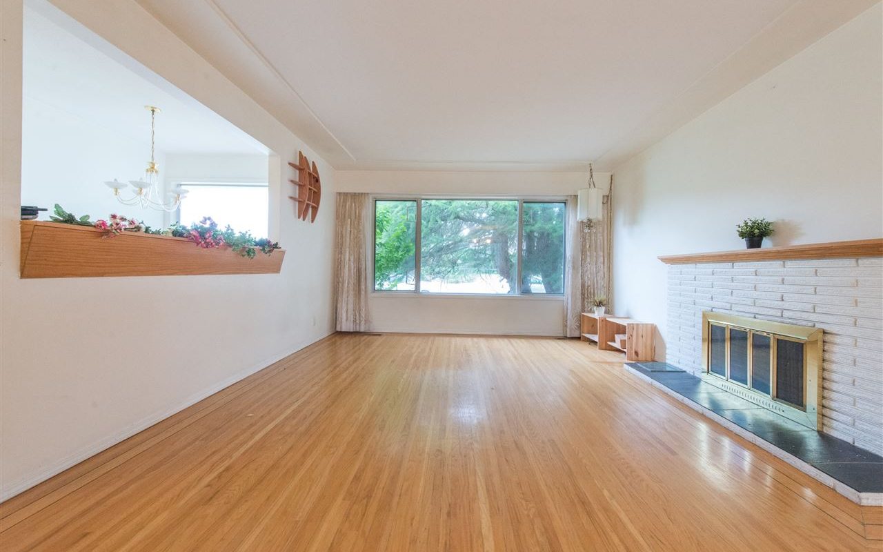 Burnaby large 4br 2ba Lovely Cozy House for rent!