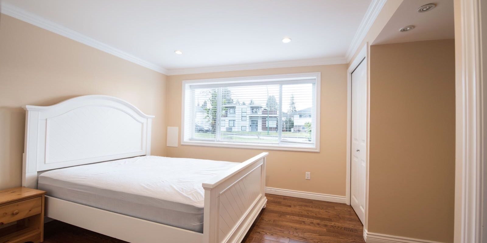 Burnaby cozy 2br 1ba furnished Suite unit for rent!