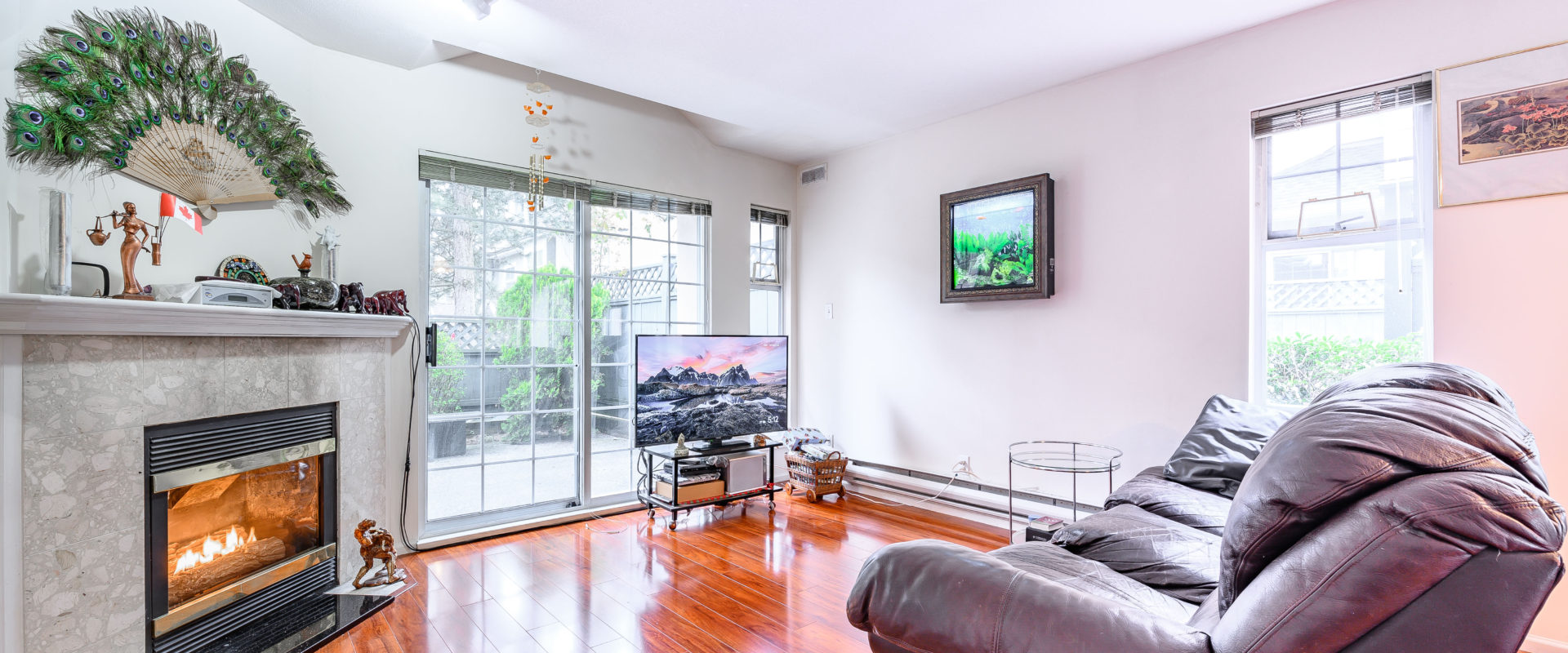 Amazing and quiet townhouse in Burnaby East with 3br+3ba for sale