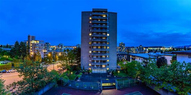 Fantastic 2br 2ba Condo in Trendy Lower Lonsdale with Ocean, Lions Gate & City views