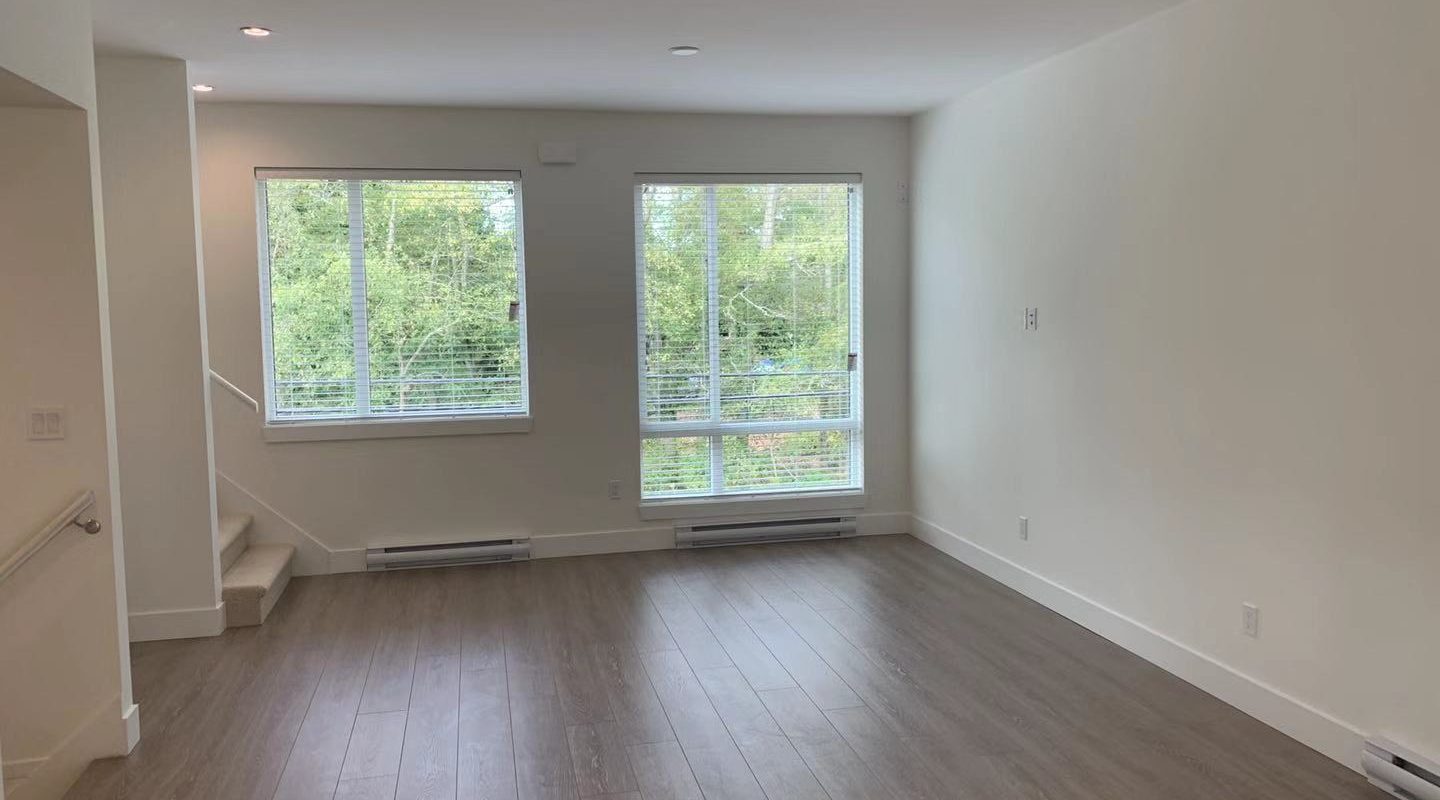 Brand New townhouse in south surrey 3br 3ba + 1den with great view
