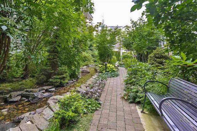 South East Facing, Luxuriously 2br 2ba Condo in vibrant UBC Village