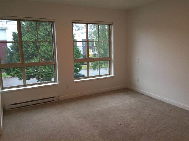 Beautiful and Quality 4Br 4Ba Townhouse in South Surrey For Rent