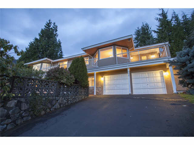 Situated in North Van 5br 5ba House with Stunning Panoramic Ocean View