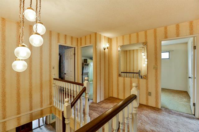 Central Richmond 4br 3ba House, Close to Shopping & Transit & Parks