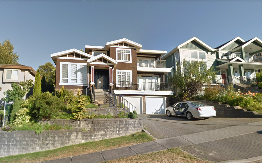 1 Bedroom Downstairs Suite in Burnaby Lake Area, Close to School