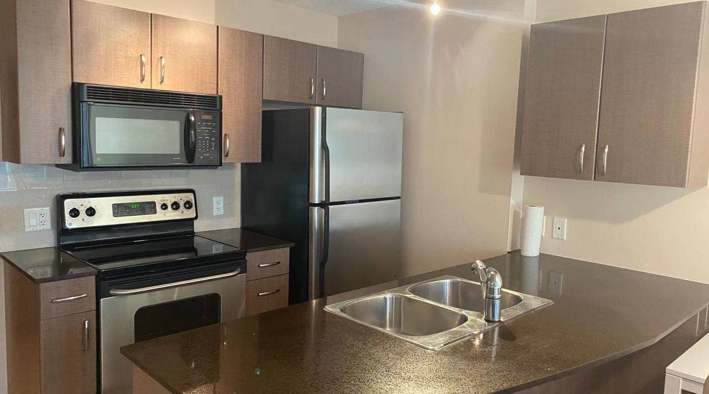 Downtown Hudson Bay 1br Condo with New Furnitures, Close to Shopping