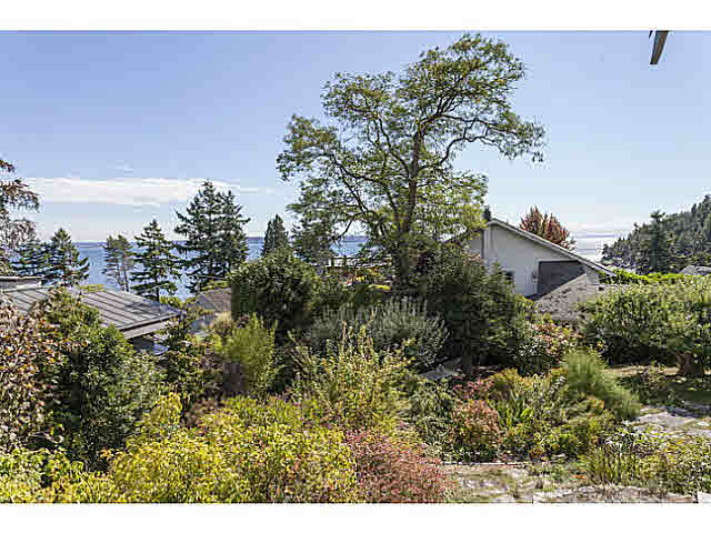Old Caulfield Huge Lot Character 4br House with Spectacular Ocean View