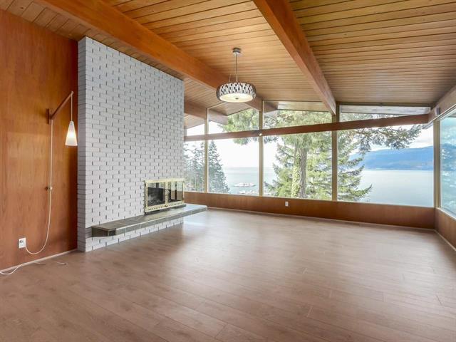 West Vancouver Newly Renovated 5br House with Breathtaking Ocean Views