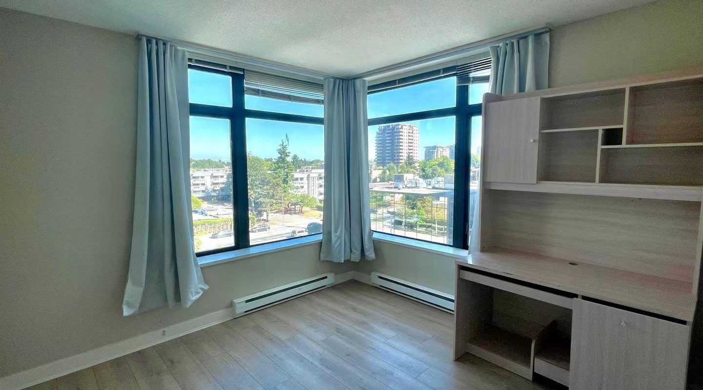 Well-Maintained Large Condo in Centre of Richmond (Brighthouse, Richmond)