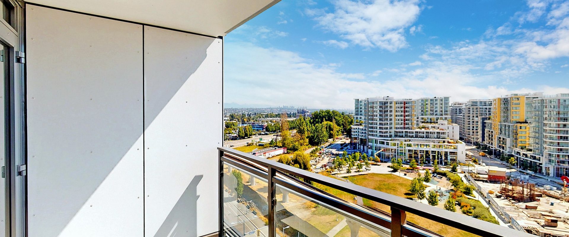 【Richmond】ViewStar! Brand New Apartment with City View