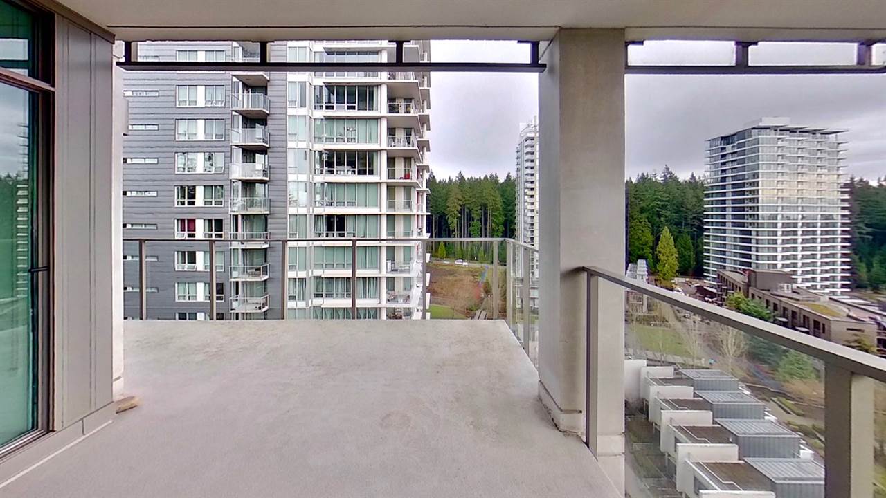 【UBC】”1000 sqft” 2br2ba+Den Corner Condo with incredible large balcony