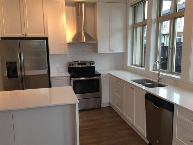 Beautiful and new Paint 4Br 4Ba Townhouse in South Surrey For Rent