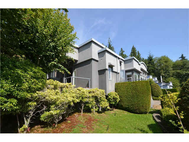 Gorgeous 3 bdrm Home in Westhill with City & Ocean Views