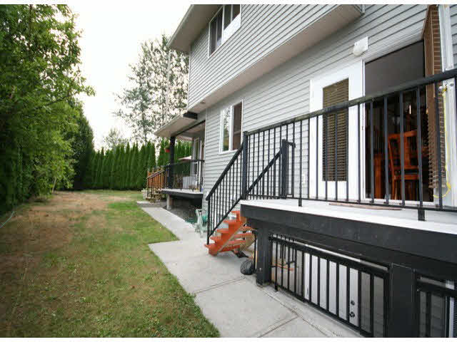 Langley Large 4bedrm 3bathrm upstairs house for rent!