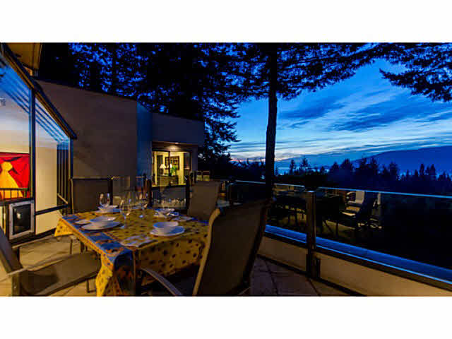 Private Ocean View Dream House in West Vancouver