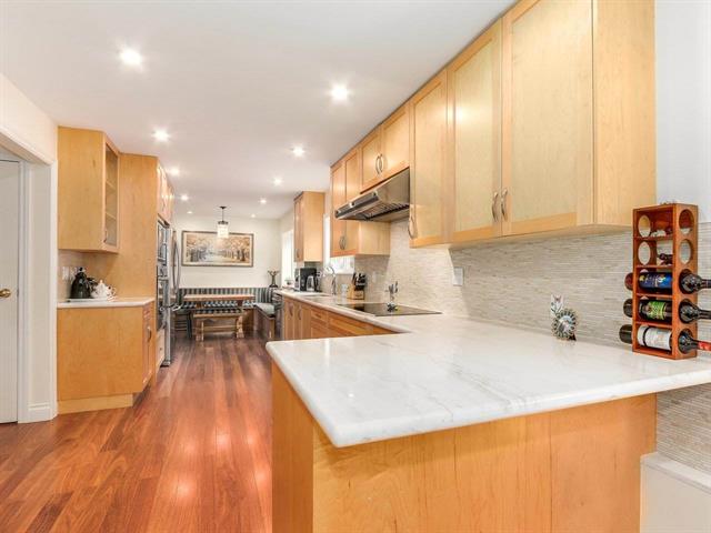 North Vancouver lovely house with renovation and move-in ready