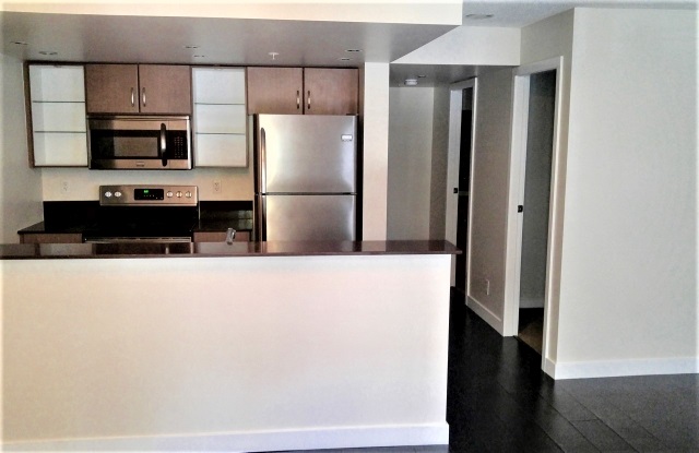 Yaletown gorgeous 2br 3ba Townhouse for rent!
