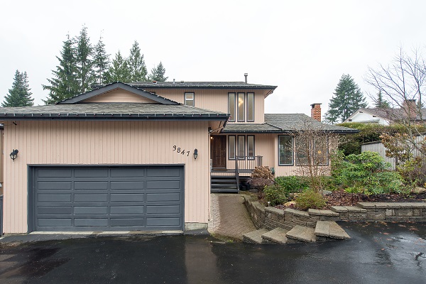 WEST VANCOUVER COZY 4BR FAMILY HOME