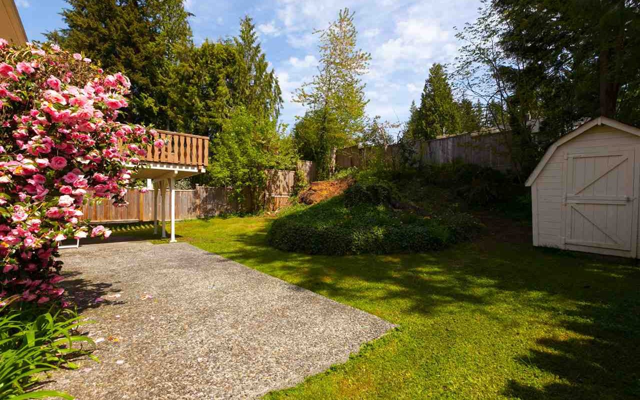 North Vancouver Golden Location 3br 2ba House for sale!