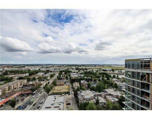 1 year New 2 bdrm 2 bath Condo For Rent in Marpole (Vancouver)