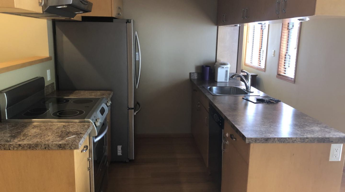 West Vancouver Outstanding 2br 2ba suite for rent