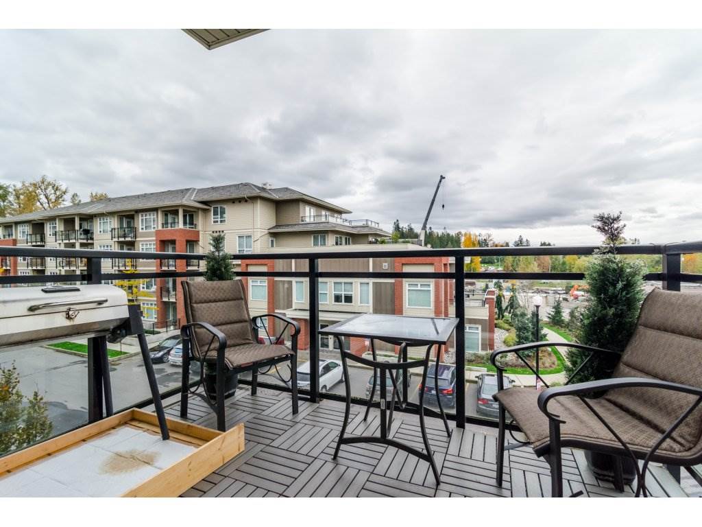Langley brand new cozy condo for rent