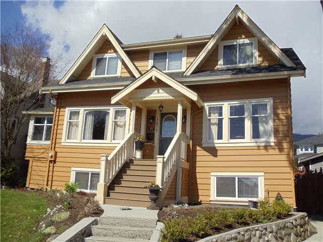 West Vancouver ambleside beautiful View Home for rent!