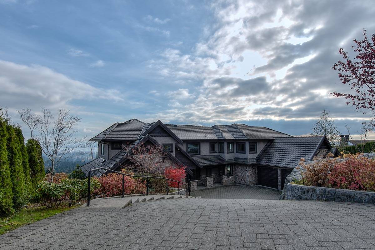West Vancouver Home Breathtaking PANORAMIC OCEAN &CITY landscape VIEWS