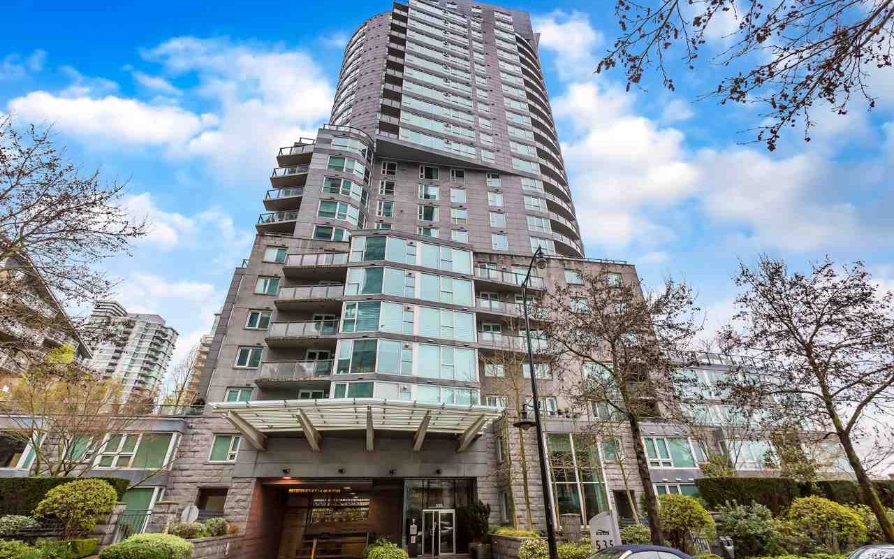 Downtown Vancouver stunning location 3br 2ba condo with Ocean view!