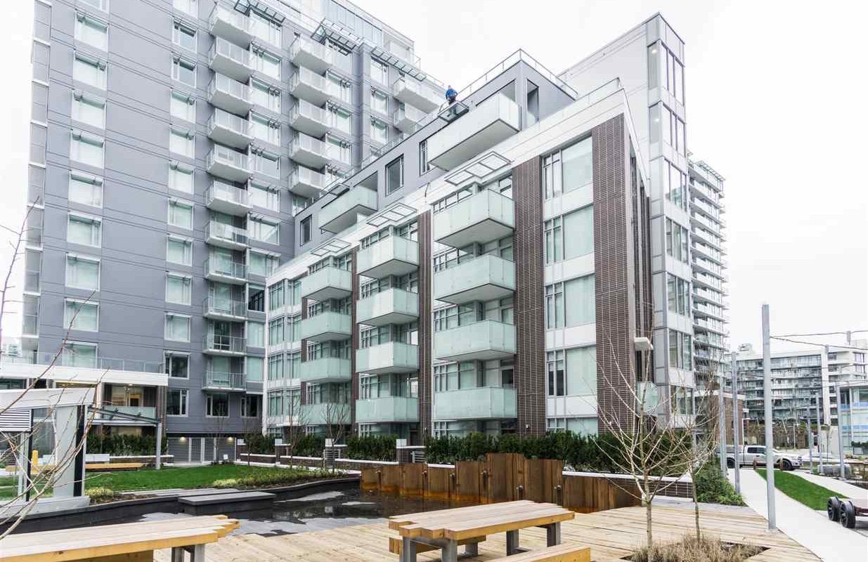 Vancouver Well-maintained Luxurious 2br 2ba 1den Condo For rent!